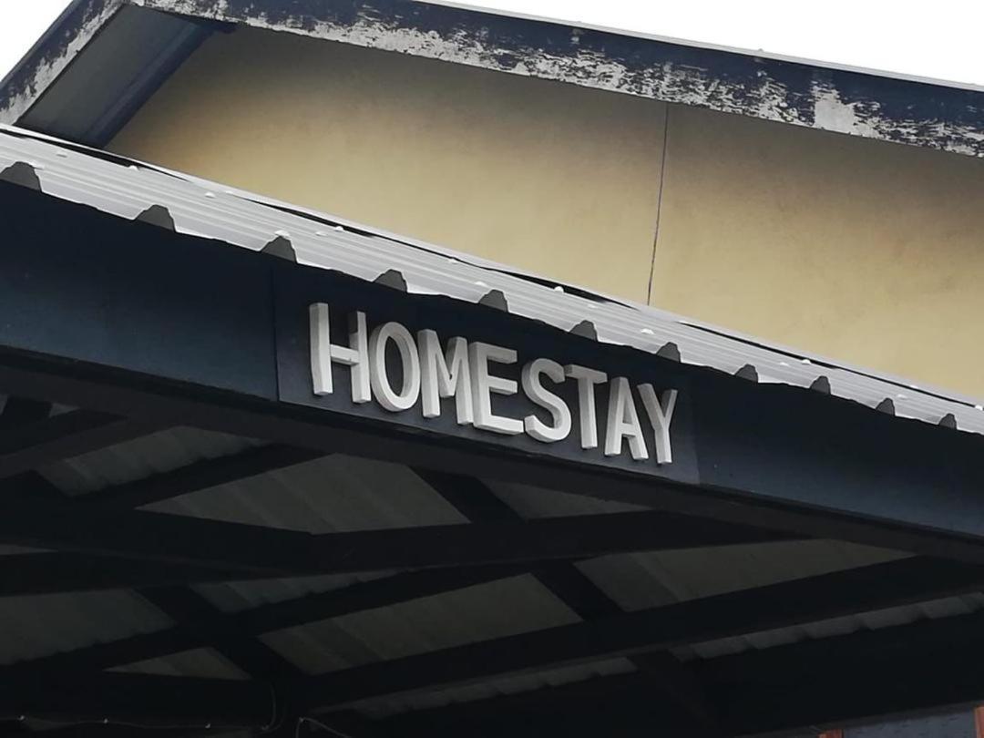 Homestay Ibu Pekan Eksteriør billede